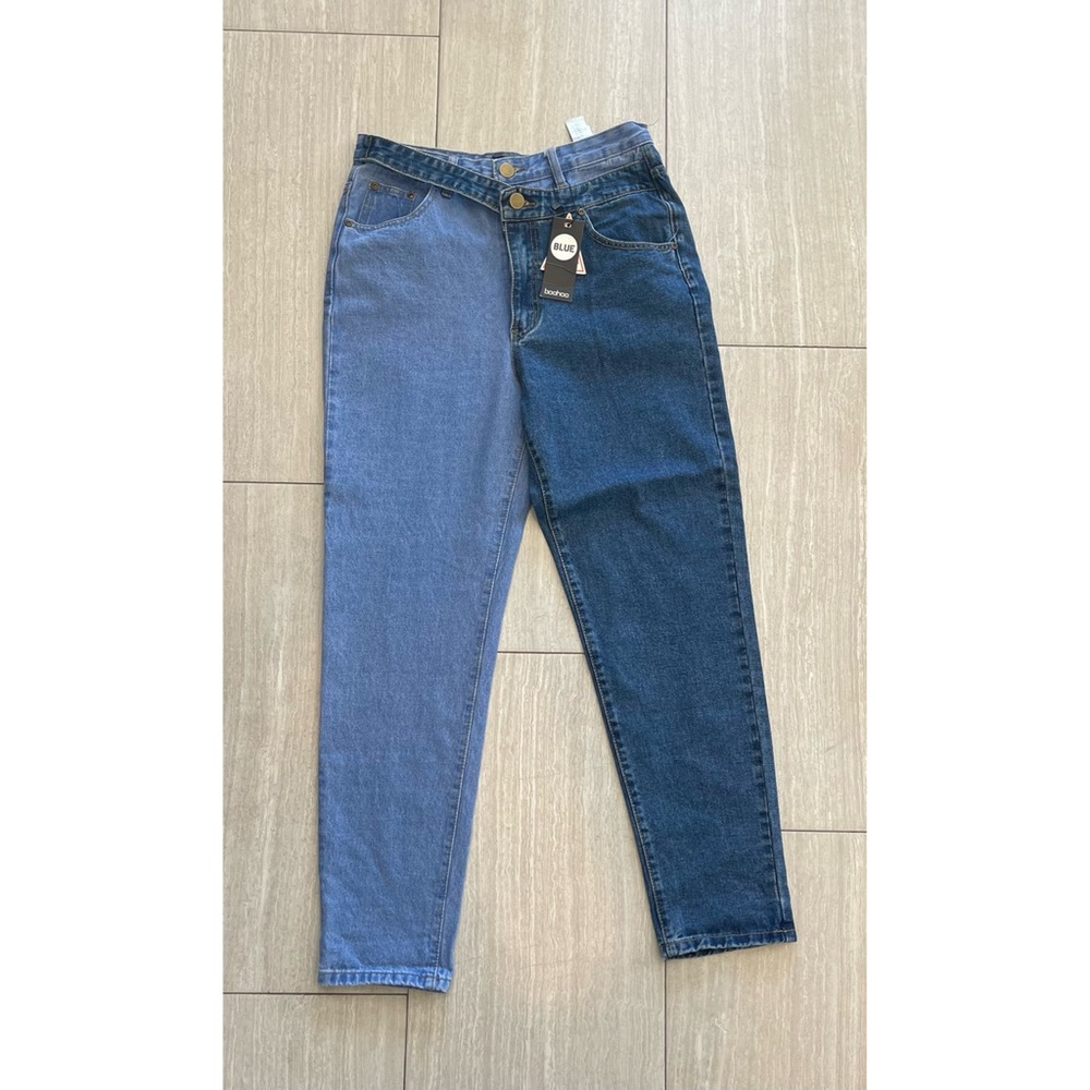 BOOHOO HIGH RISE CONTRAST MOM JEANS